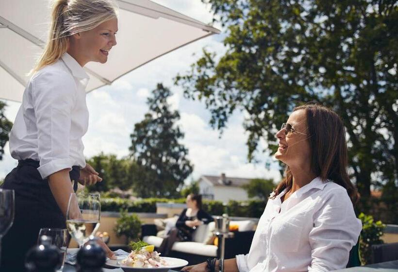 בית מלון כפרי Molskroen Strand