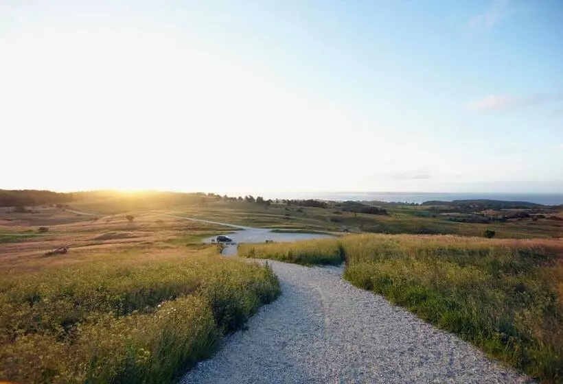 Hotel Molskroen Strand