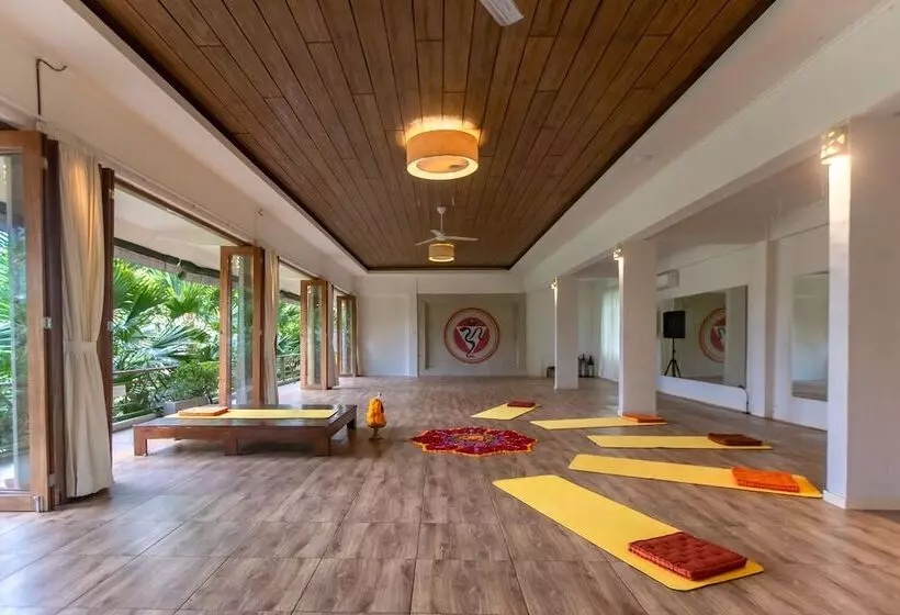 호텔 Om Ham Retreat And Resort