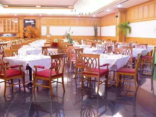 Szálloda Pathum Thani Place