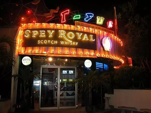 Szálloda Pathum Thani Place