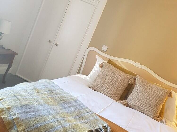 בית מלון כפרי The Covenanter