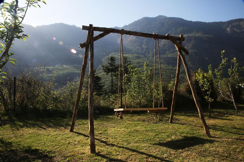 Larisa Resort Manali