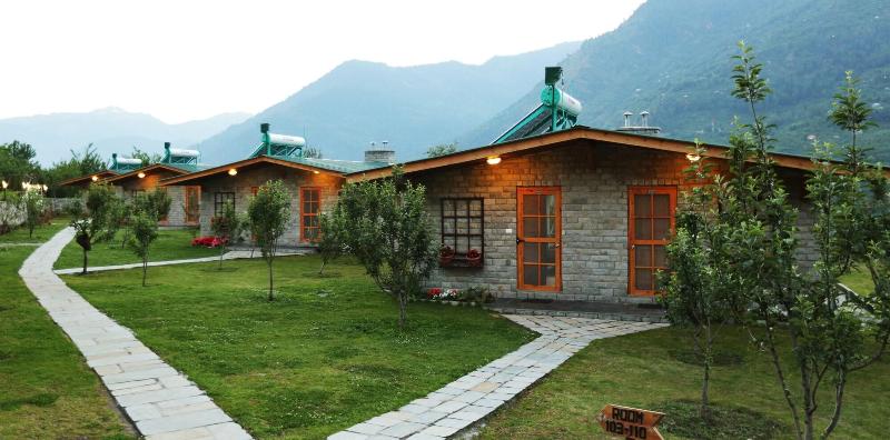 Larisa Resort Manali
