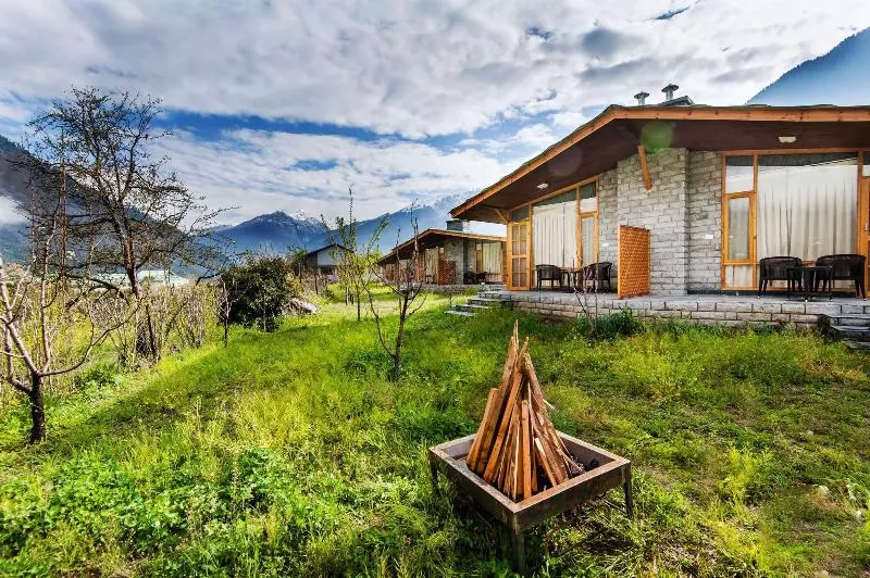 Larisa Resort Manali