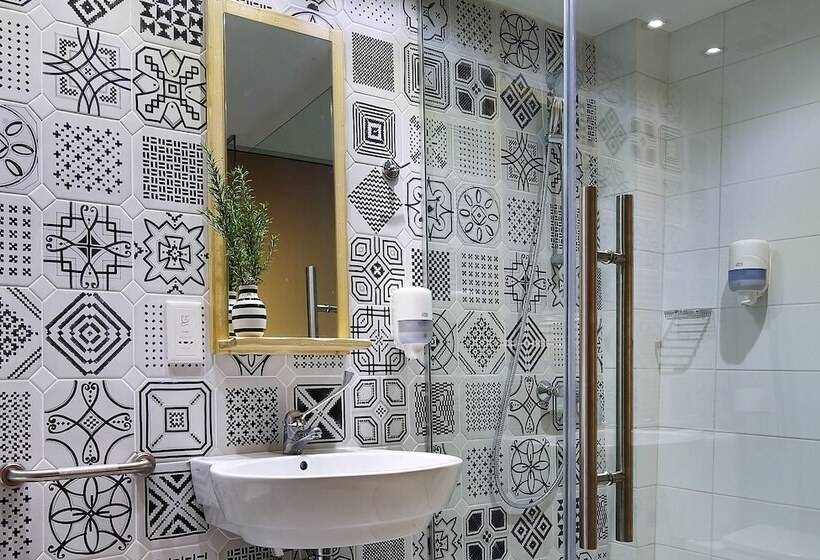 Palatakia Adults Only