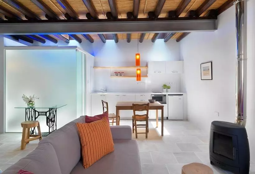 Palatakia Adults Only