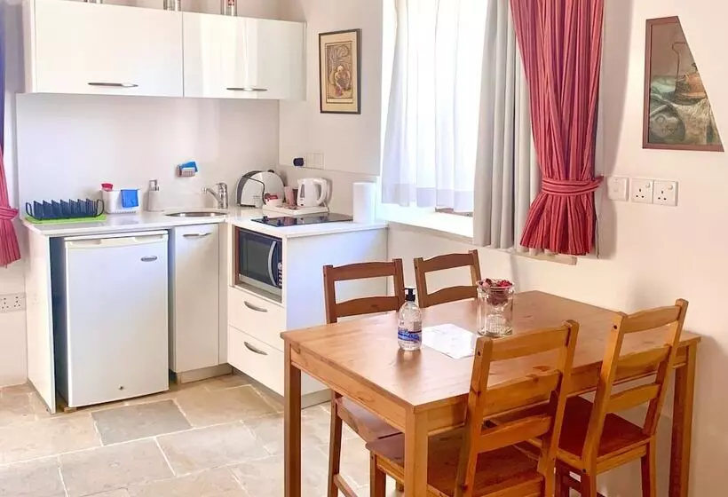 Palatakia Adults Only