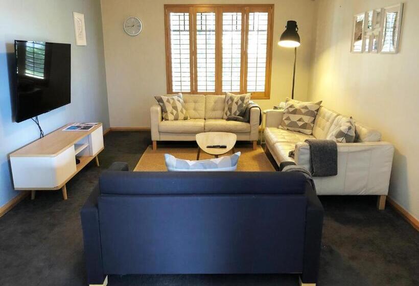 膳宿费 Observatory Guesthouse   Adults Only