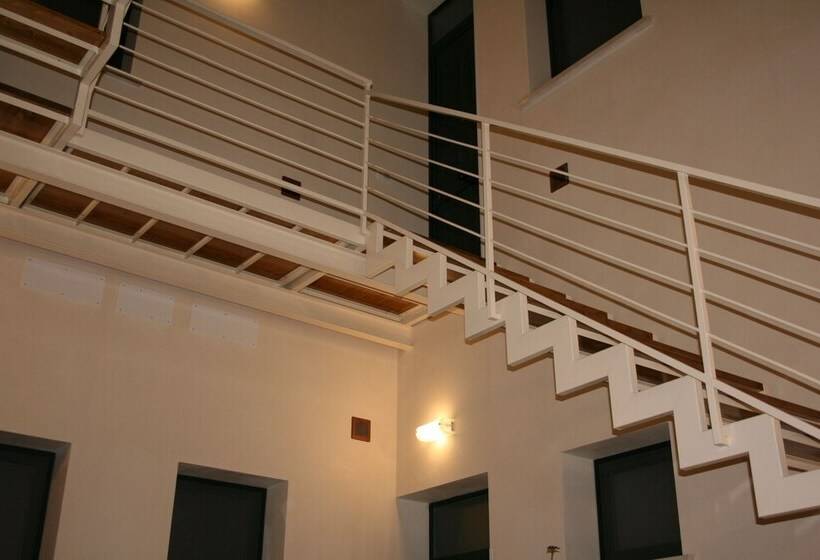 膳宿费 Trapani Home