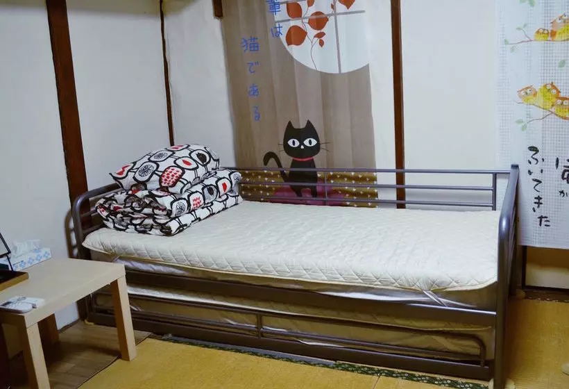 הוסטל Guest House Social House