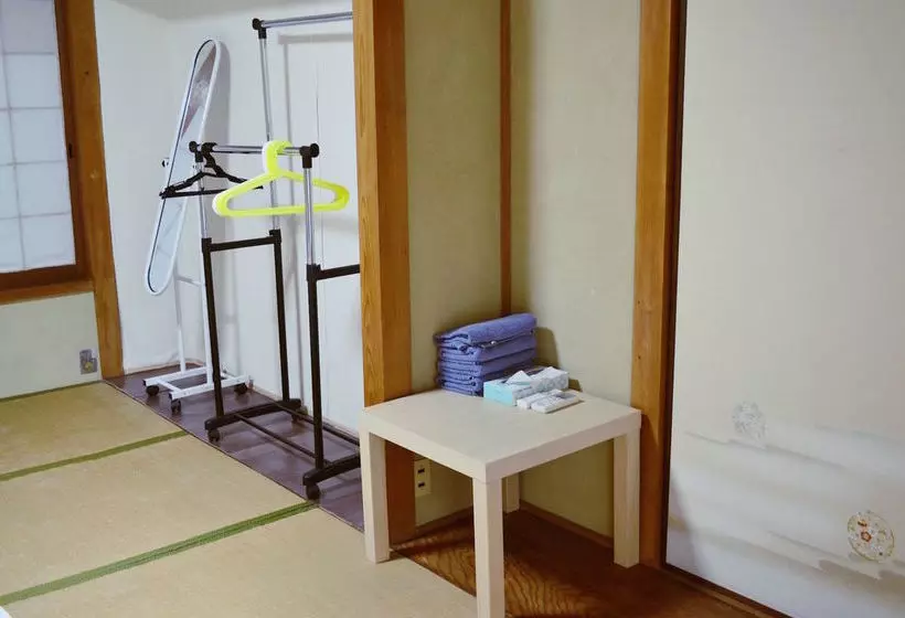 הוסטל Guest House Social House