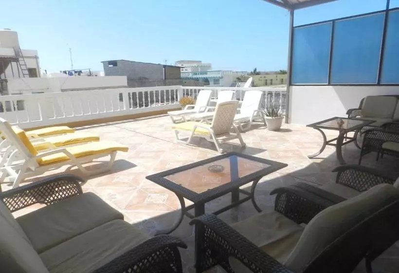 הוסטל Hostal Gardner Galapagos