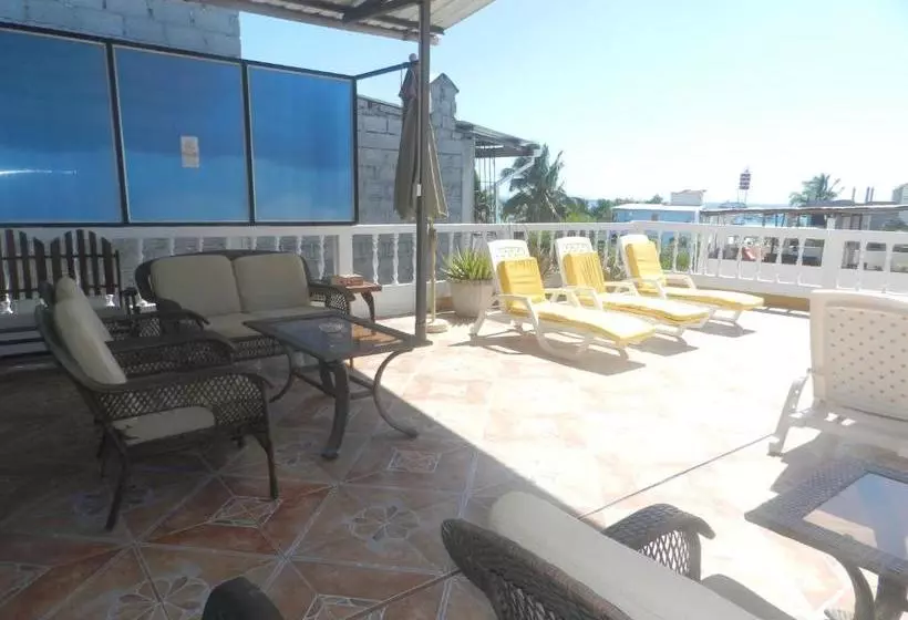 הוסטל Hostal Gardner Galapagos