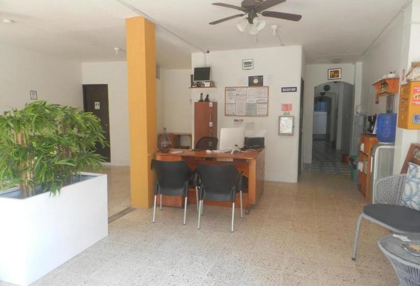 旅馆 Hostal Gardner Galapagos