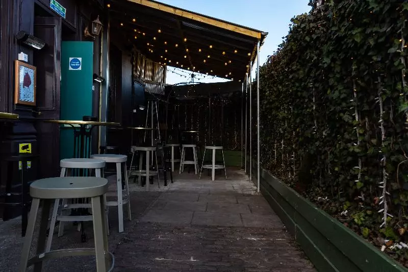 هاستل Publove @ The Exmouth Arms, Euston