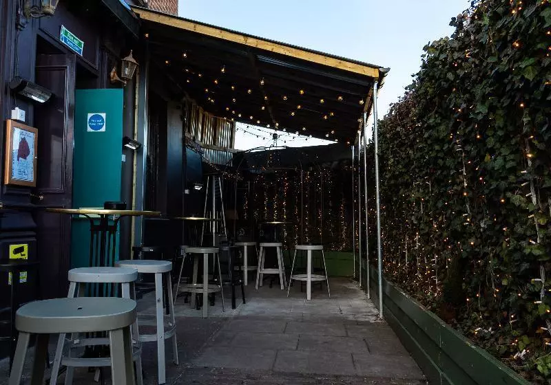 هاستل Publove @ The Exmouth Arms, Euston