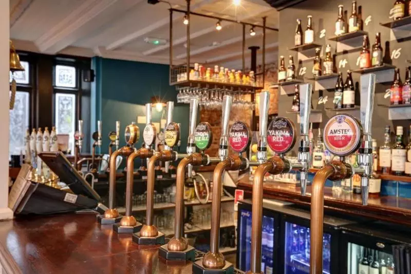 هاستل Publove @ The Exmouth Arms, Euston