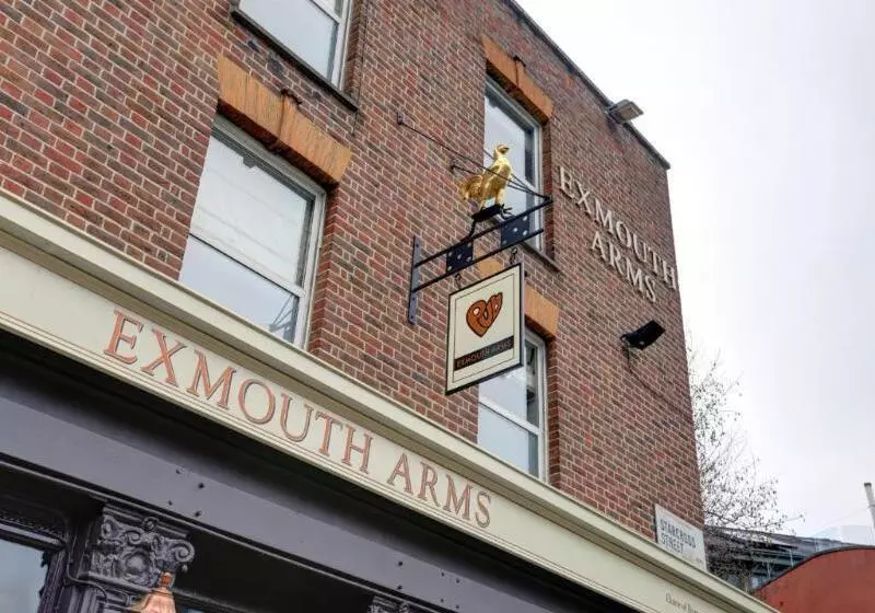 هاستل Publove @ The Exmouth Arms, Euston