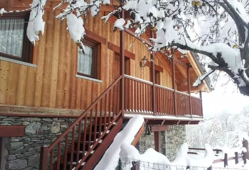 Bed and Breakfast Eco Chalet Maison Dominique