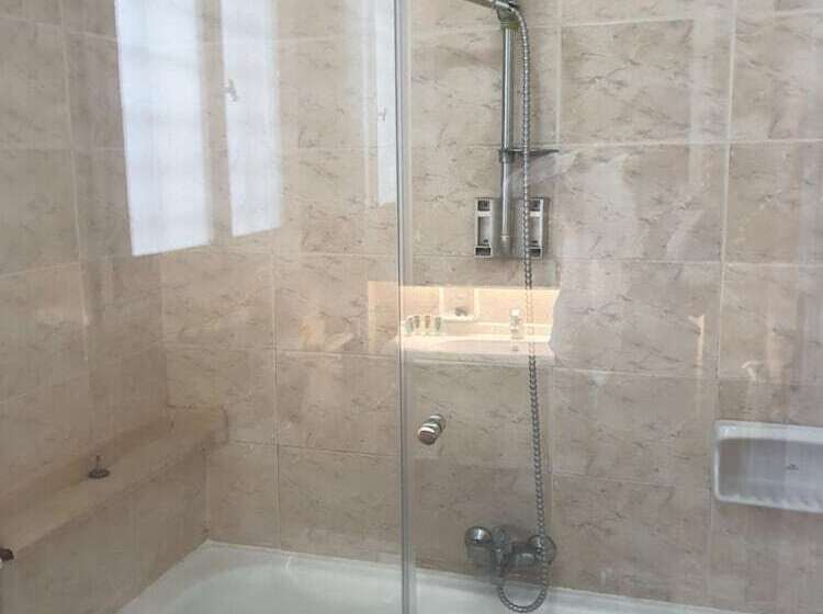 هتل Alexander The Great