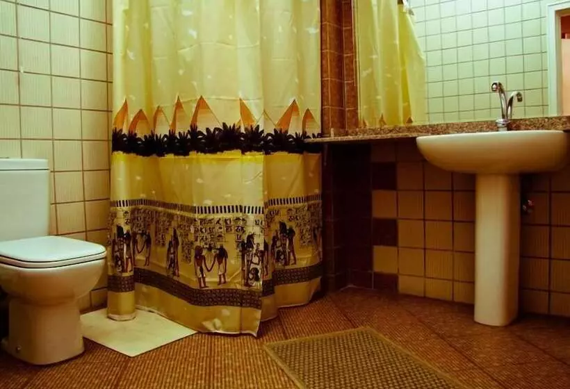 هتل Alexander The Great