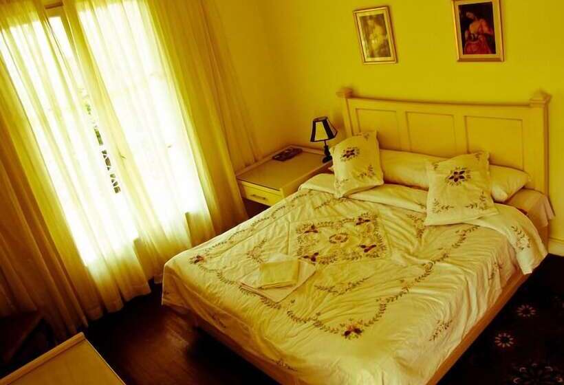 هتل Alexander The Great