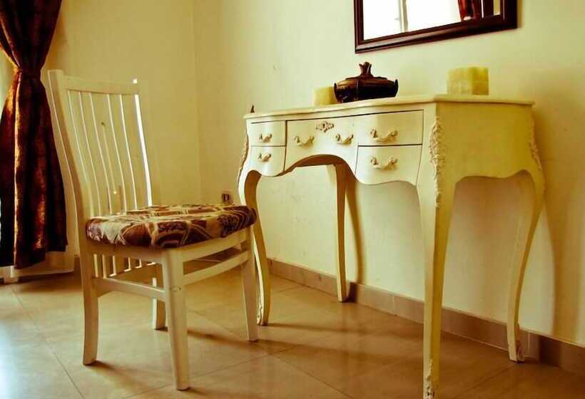 هتل Alexander The Great