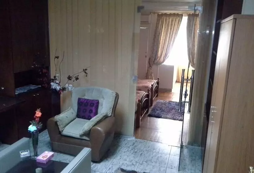 هتل Alexander The Great