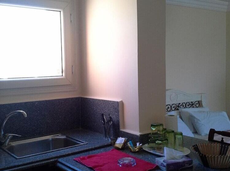 هتل Alexander The Great