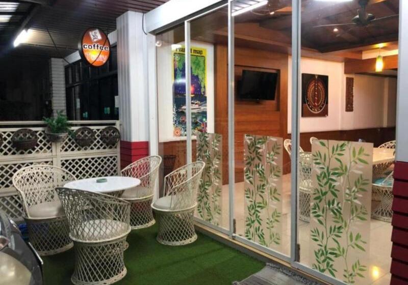 ホテル Chollada Inn Kamala