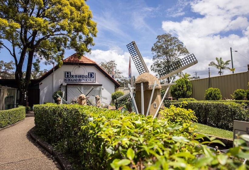 Hotel Clog Barn Caravan Park