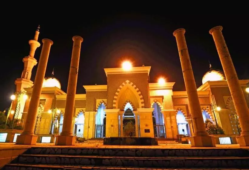 Grand Palace Hotel Makassar