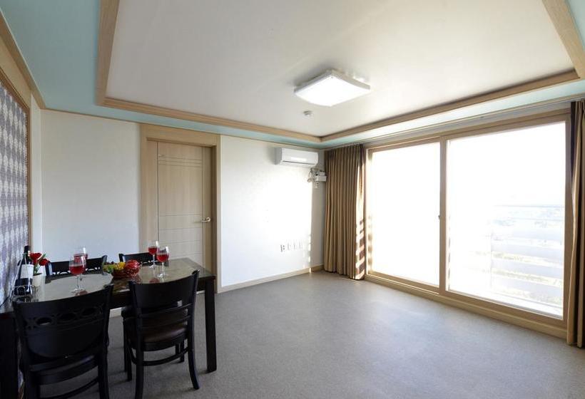 בית מלון כפרי Sokcho Hj House Pension