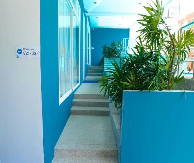 هتل Kata Sea Host