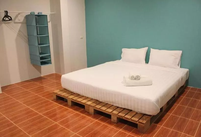 호텔 Kata Sea Host