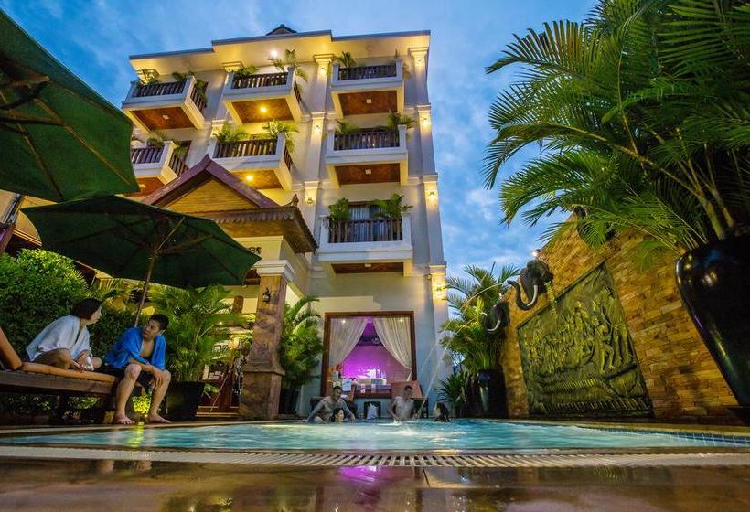 ホテル Kingfisher Angkor