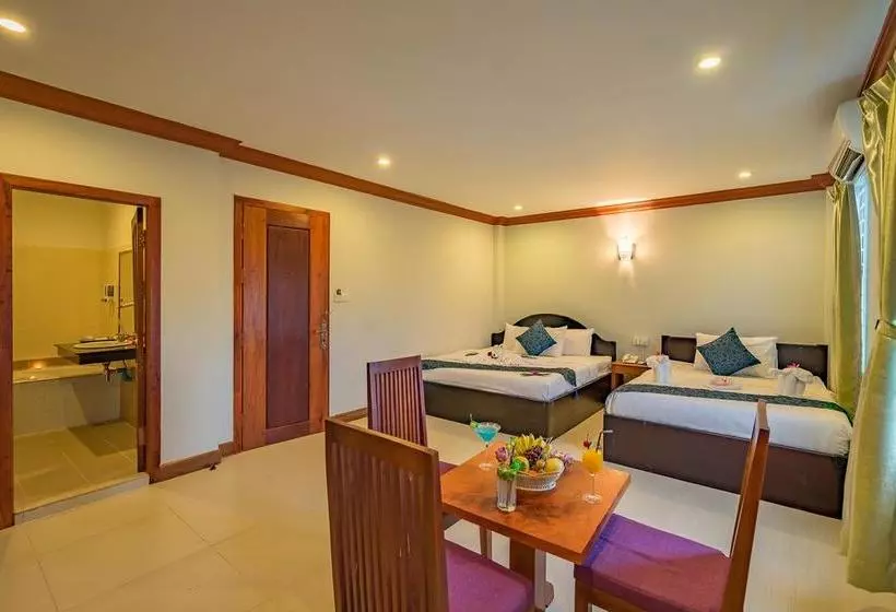 هتل Kingfisher Angkor