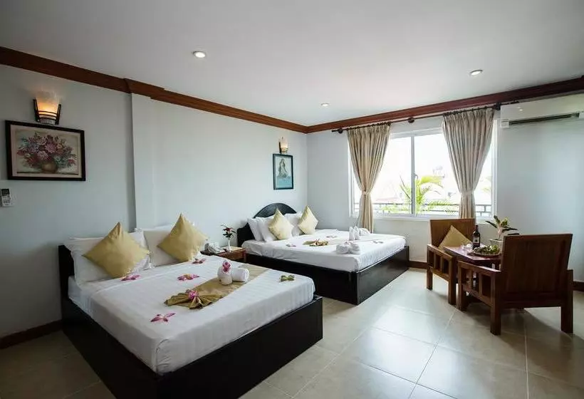 هتل Kingfisher Angkor