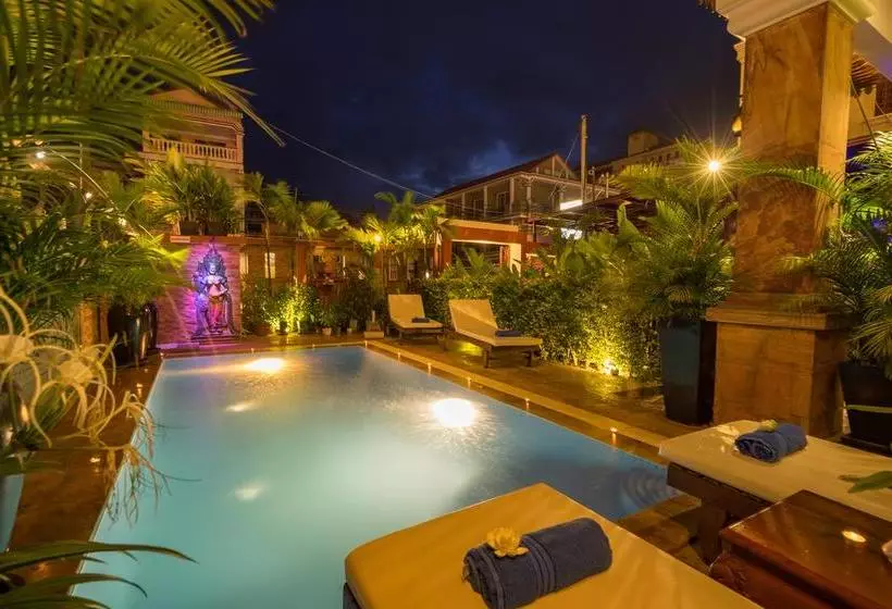 هتل Kingfisher Angkor