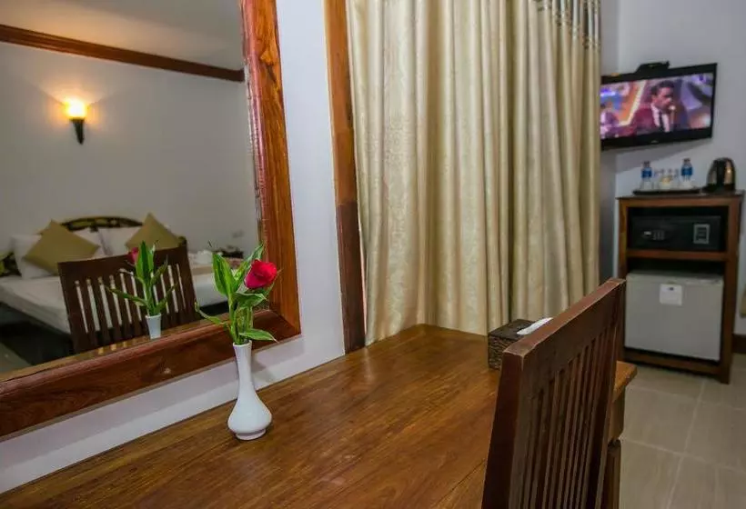 هتل Kingfisher Angkor