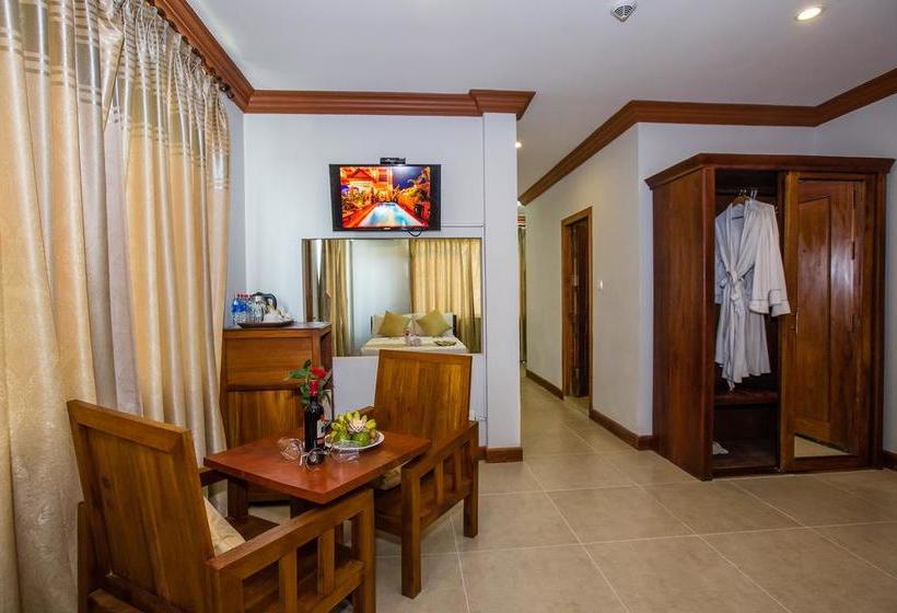 ホテル Kingfisher Angkor