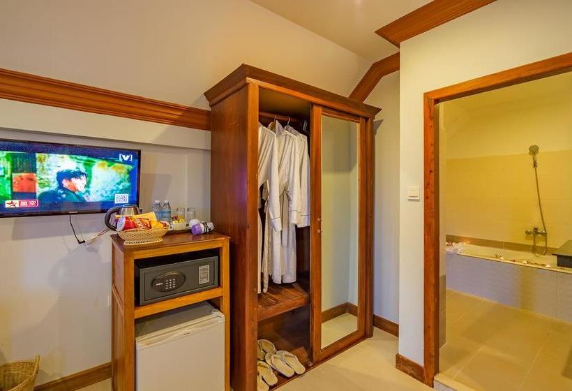 ホテル Kingfisher Angkor