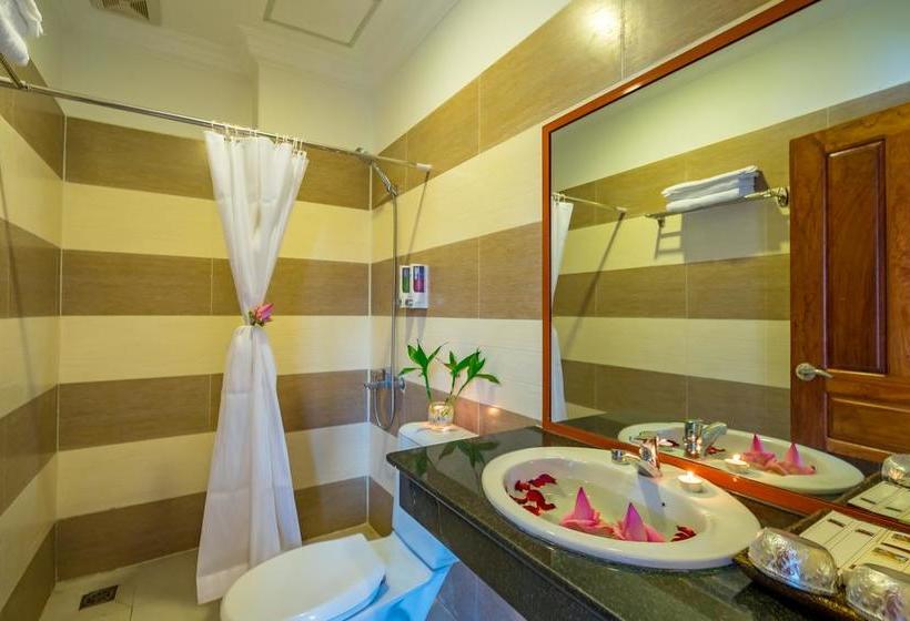 ホテル Kingfisher Angkor