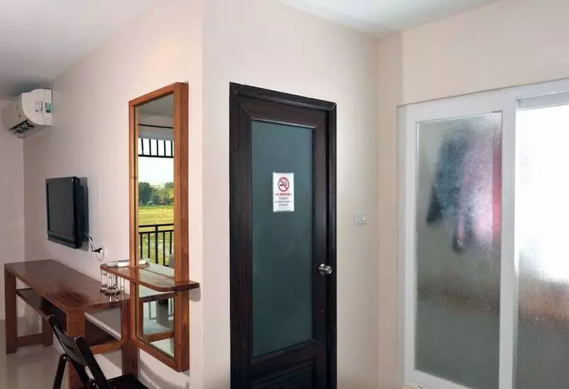 Отель Loei Pavilion Resort