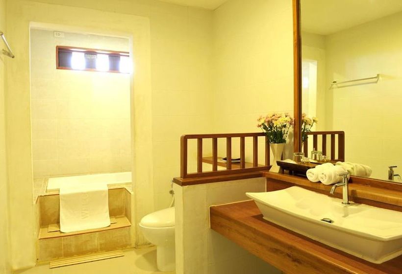 Отель Loei Pavilion Resort