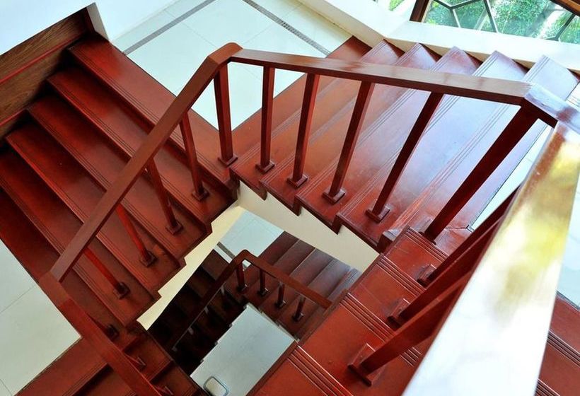 Отель Loei Pavilion Resort