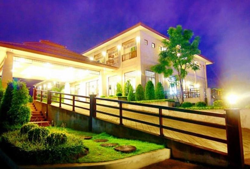 Отель Loei Pavilion Resort