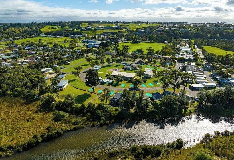 فندق Nrma Eastern Beach Holiday Park