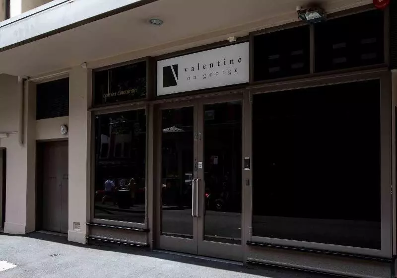 Hotel Valentine On George